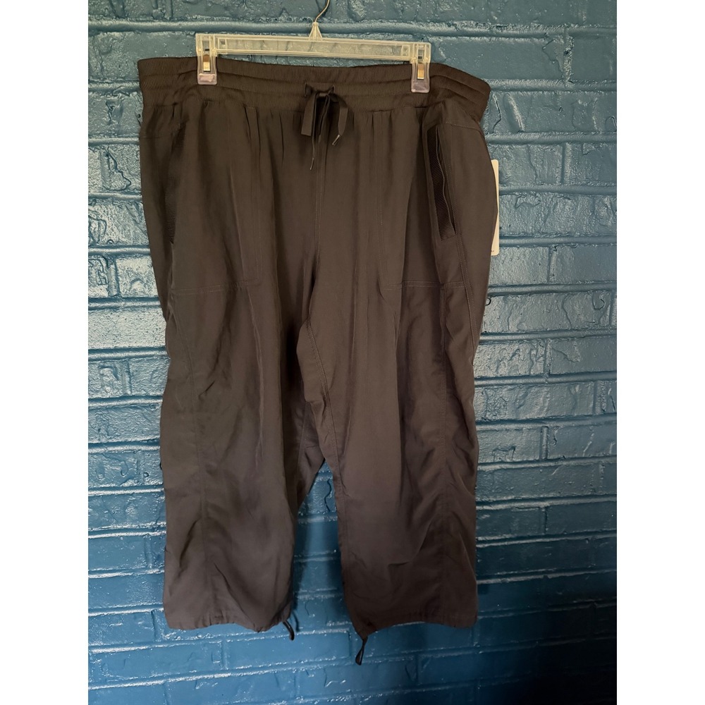 RBX Active Womens Plus 1X Gray Cropped Cargo Jogger Pants NWT CR717XR2